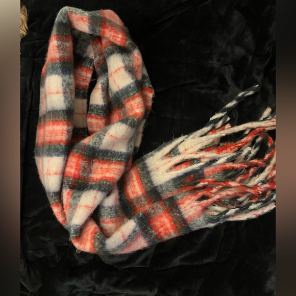 Aerie plaid blanket fringe scarf - Picture 3 of 6